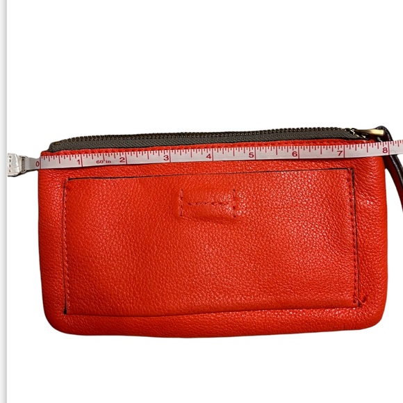 🌸4/$50🌸 orange leather clutch / wallet GAP - Picture 2 of 3
